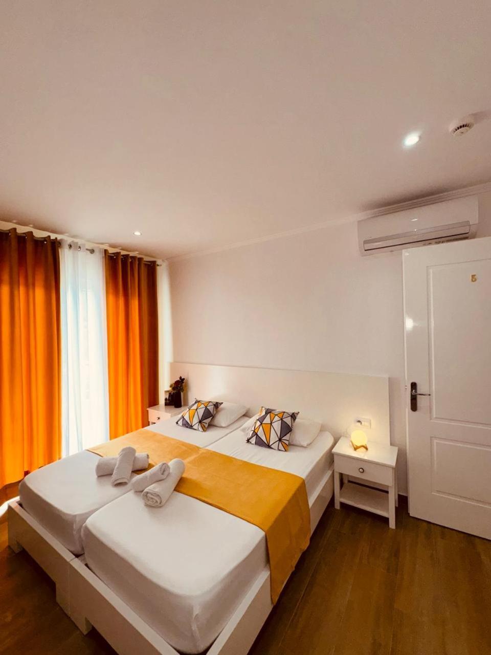 Orfeu Apartments Εξαμίλιο Εξωτερικό φωτογραφία