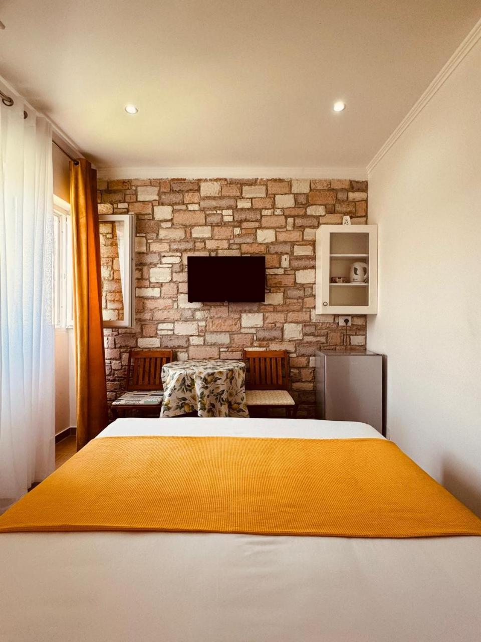 Orfeu Apartments Εξαμίλιο Εξωτερικό φωτογραφία